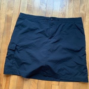 Patagonia skort size 12 black excellent